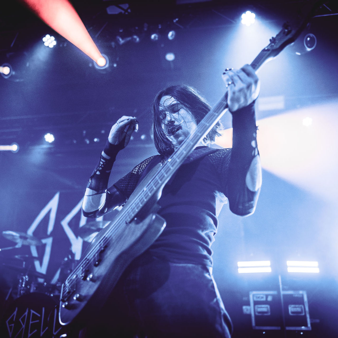 Mitzi - Live Performance von GRELL